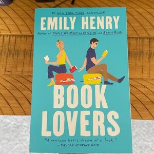 Book Lovers by Emily Henry - Vibrant Cover